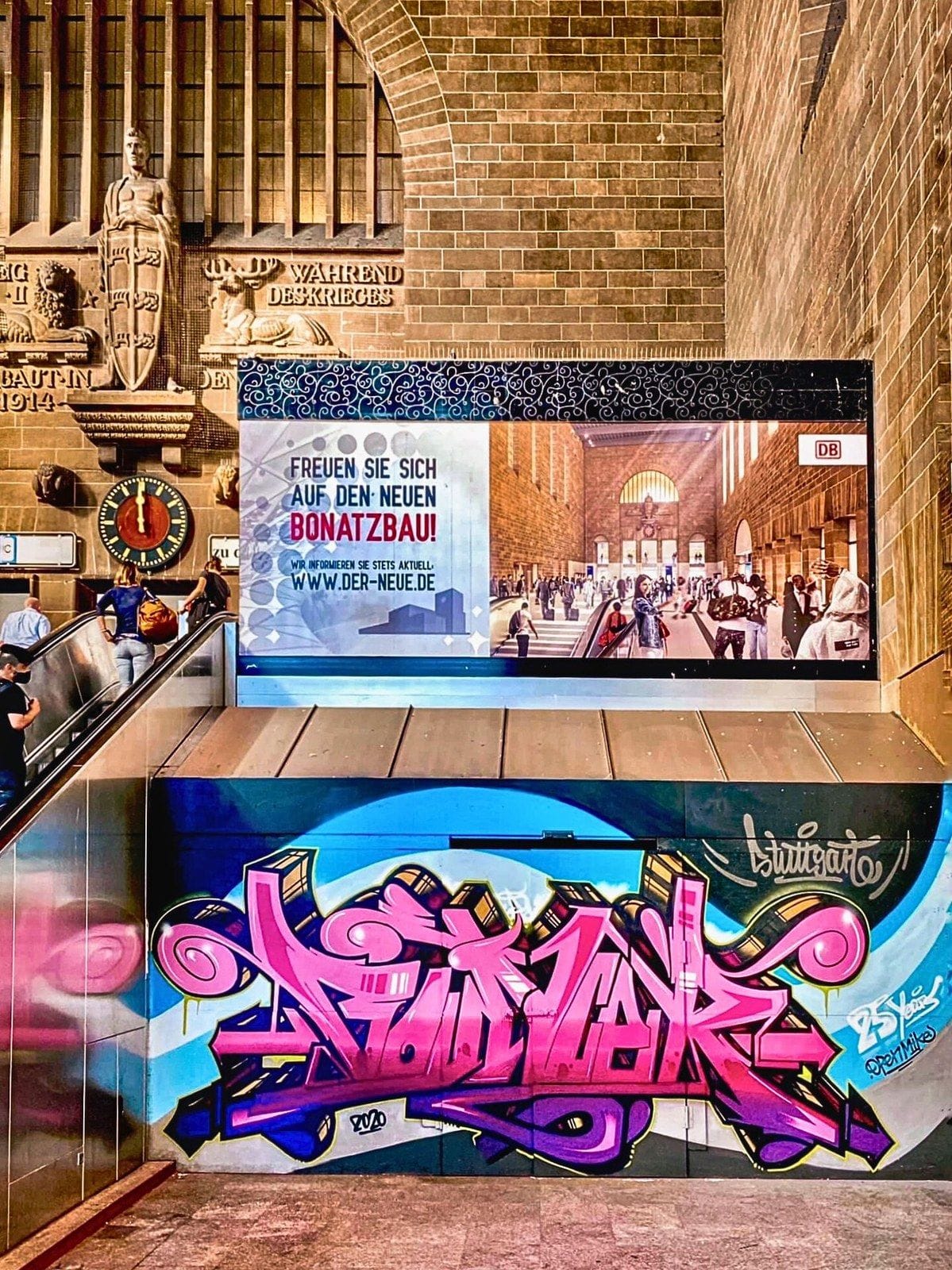 Graffiti-Projekt von Open Mike für Secret Walls Gallery in Stuttgart Hbf