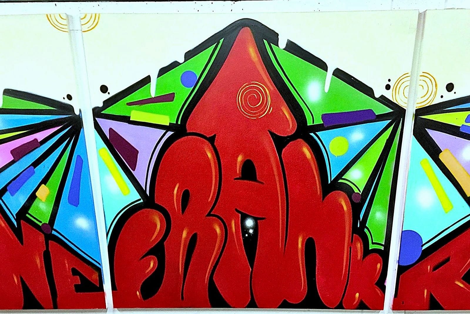 Großes Graffiti-Piece auf drei Leinwänden (je 2x2 m) in Simple Styles und futuristischen 3D-Blocks für die Anne-Frank-Schule Stuttgart-Möhringen von Open Mike